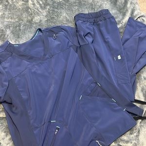 Scrubstar women’s scrubs set